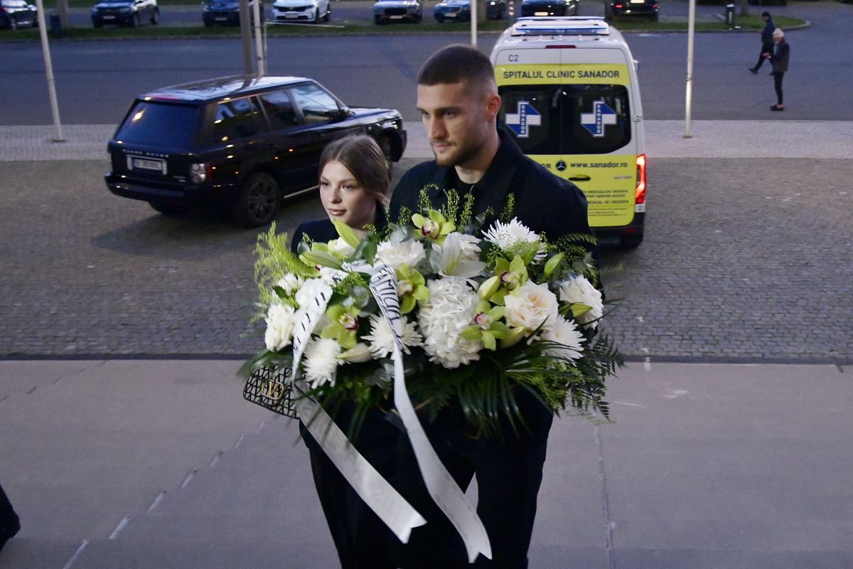 Cadre de Cristi Preda de la priveghiul lui Mircea Lucescu