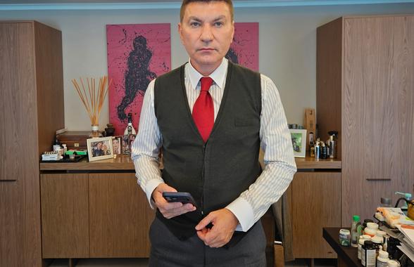 Cristi Borcea, reacție în memoria lui Mircea Lucescu: „Doliu național”  » Ce refren a interpretat