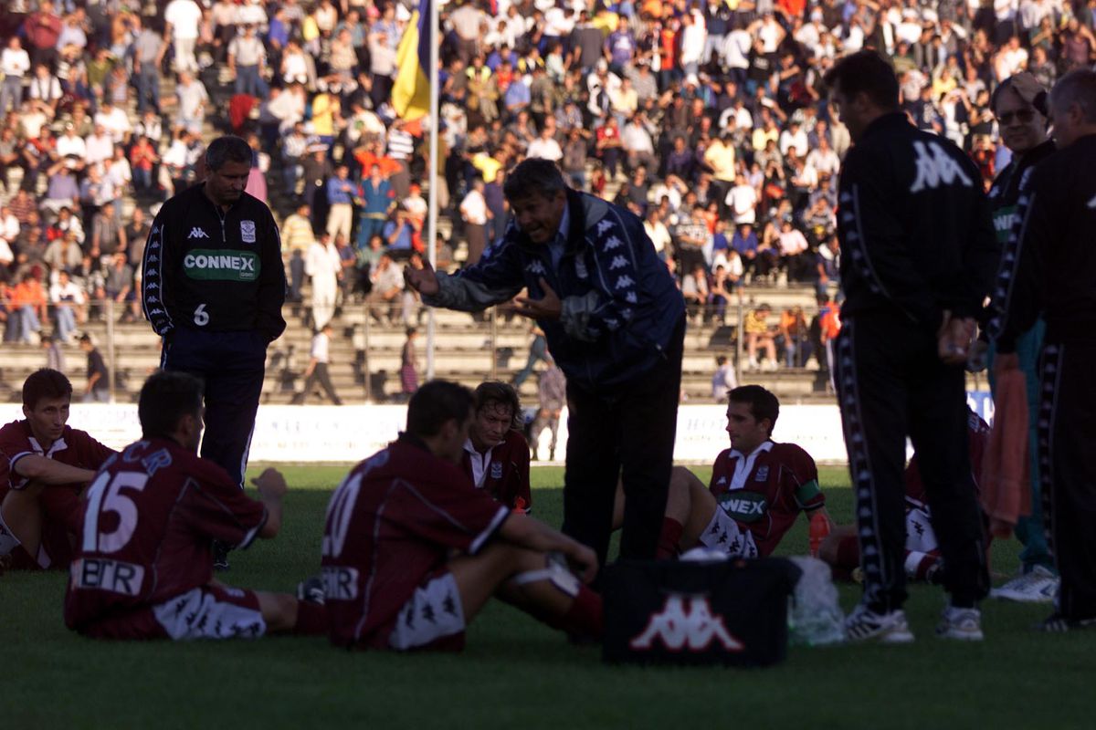 Imagini din sezonul 1998-1999: Rapid campioană în tricourile Kappa