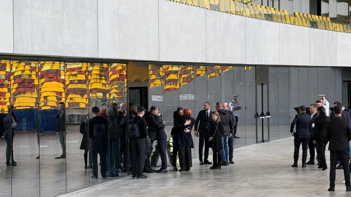 Sicriul lui Mircea Lucescu, depus la Arena Națională