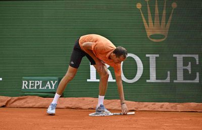 Scor incredibil la Monte Carlo! Berrettini l-a demolat pe Medvedev, care a făcut o criză de nervi: 6-0, 6-0 în doar 49 de minute
