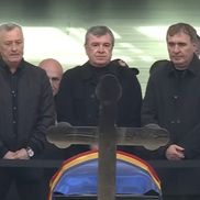 Gică Hagi, Dorin Mateuț, Mircea Rednic la căpătâiul lui Mircea Lucescu