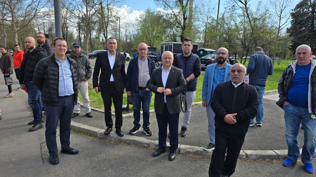 Sicriul lui Mircea Lucescu, depus la Arena Națională