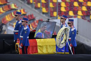 Sicriul lui Mircea Lucescu, depus azi și mâine la Arena Națională » Când va fi înmormântat + Imagini de la stadion