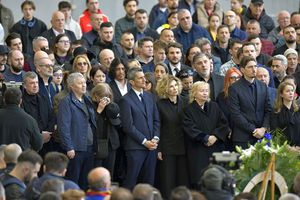 Sicriul lui Mircea Lucescu, depus azi și mâine la Arena Națională » Când va fi înmormântat + Imagini de la stadion