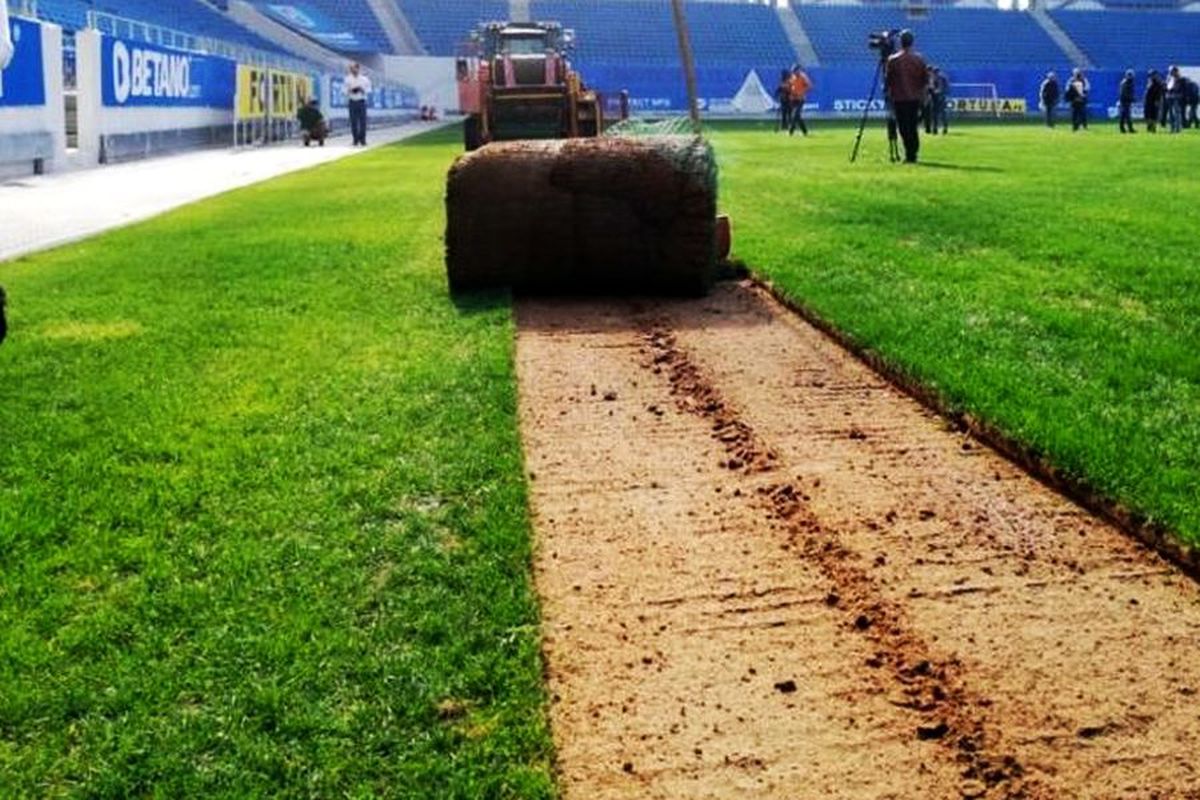 Gazonul pe noul stadion Steaua nu se mai pune acum, ci abia în septembrie »  De ce s-a amânat lucrarea cu 4 luni