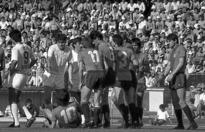 Cine a fost mai favorizată înainte de '90, Steaua sau Dinamo? S-a reaprins din senin rivalitatea istorică: „Vreți să știți ce făcea Valentin?”