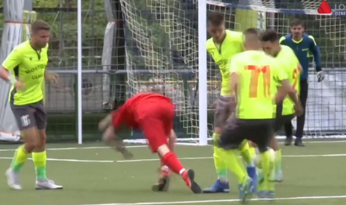 Penalty INVENTAT pentru Steaua în meciul cu Mostiștea Ulmu » Decizie de neînțeles a „centralului”: „Ne batem joc?”