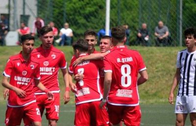 Dinamo e în pragul colapsului în Liga 1, dar la juniori e aproape de o nouă finală în Liga Elitelor!