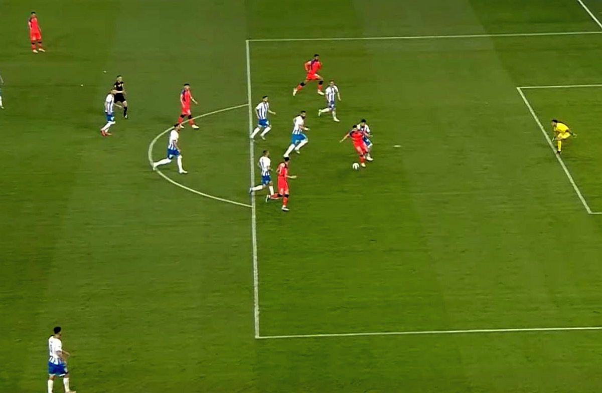 Fază controversată în Universitatea Craiova – FCSB » Formația roș-albastră a cerut penalty