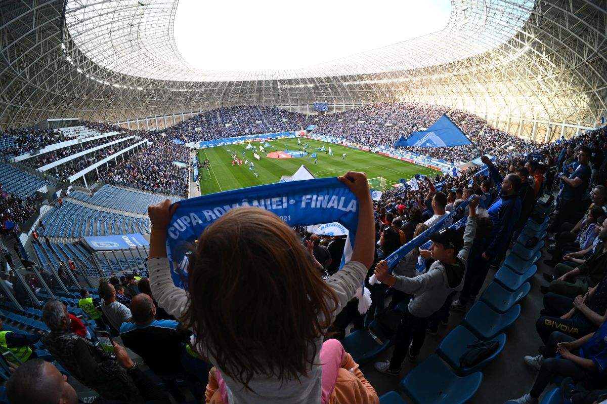 Maracanã oltenească! Atmosferă de mare derby pe „Olbmenco” la Universitatea Craiova - FCSB