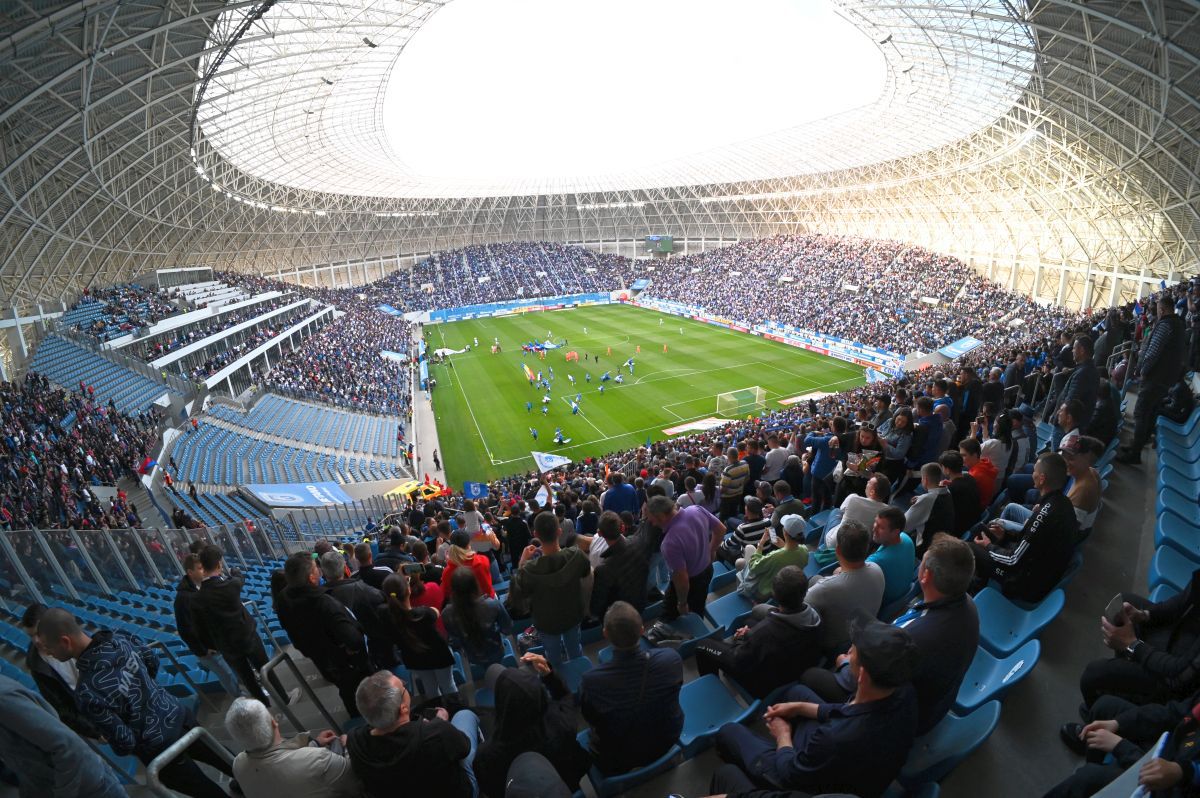 Atmosferă de vis la Universitatea Craiova - FCSB