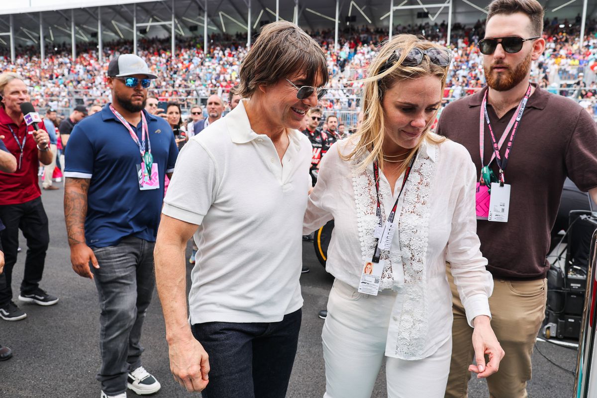 Fernando Alonso se uita la TV în timpul cursei de la Miami: „Nu venea nimeni din spate, iar aici erau ecrane uriașe” 