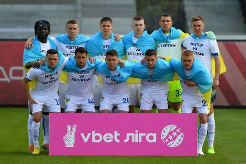 Jucătorii lui Dinamo Kiev au purtat tricouri personalizate astăzi // foto: Facebook @ FC Dynamo Kyiv