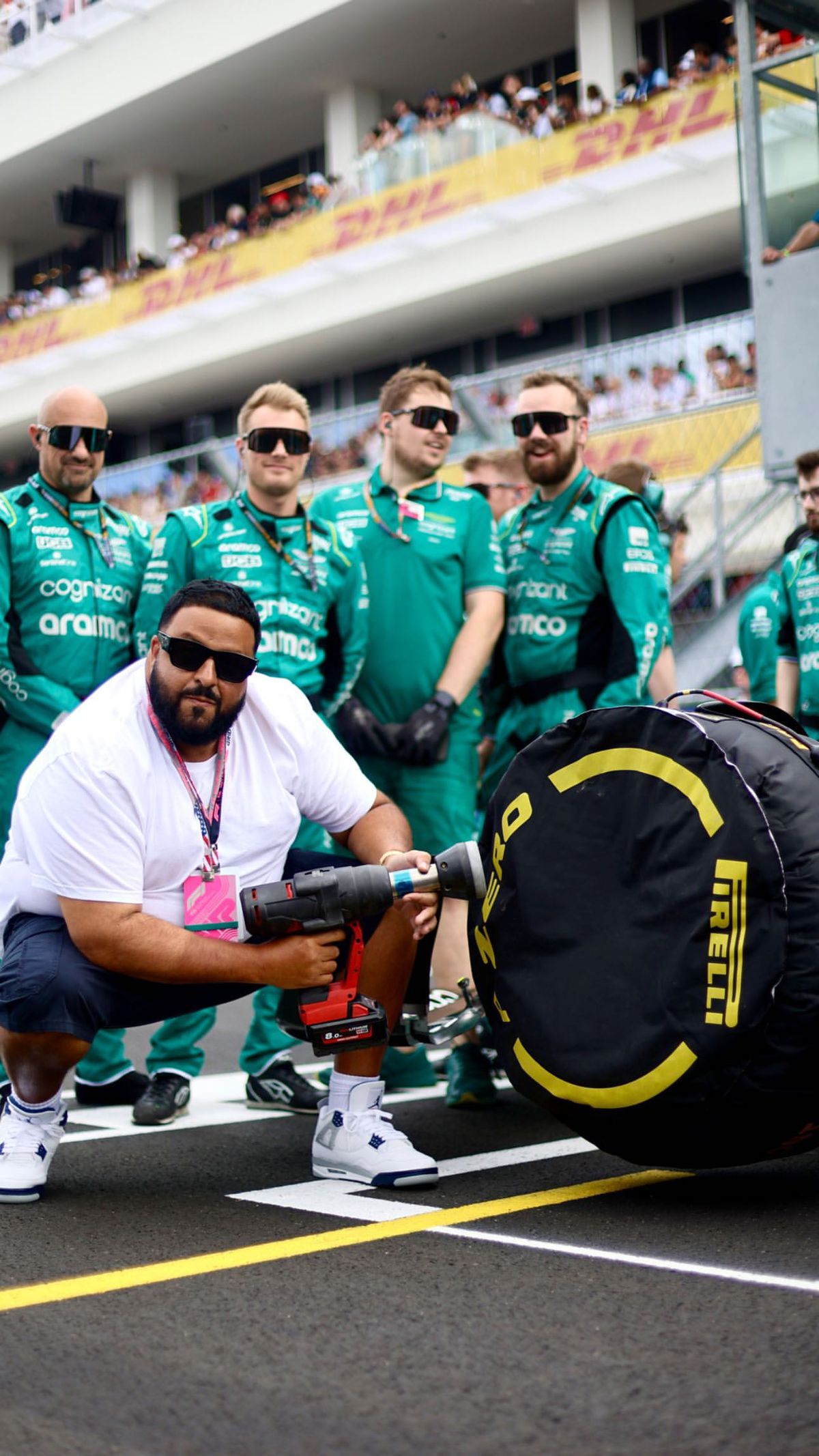 Cine e actorul celebru alături de care a apărut Shakira la Formula 1! Imagini senzaționale: vedete în serie la circuit, de la Maria Sharapova la Elon Musk