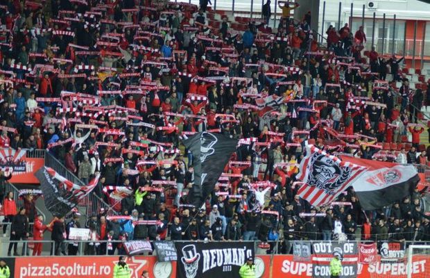 Fanii lui UTA, replică acidă pentru șeful rivalei: „Nu e capabil să facă față unei confruntări între bărbați, încearcă să atace un copil”