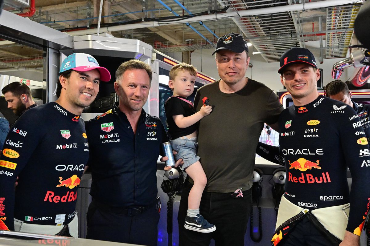 Cine e actorul celebru alături de care a apărut Shakira la Formula 1! Imagini senzaționale: vedete în serie la circuit, de la Maria Sharapova la Elon Musk