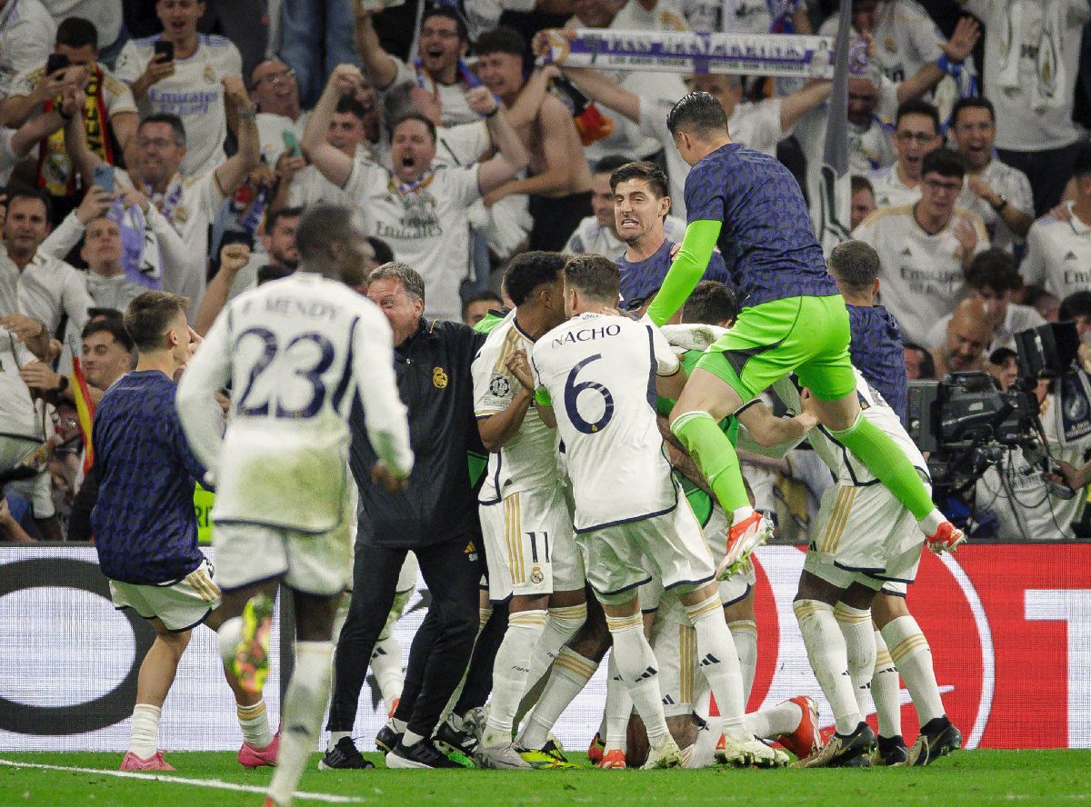 Real Madrid, în finala Champions League » Imagini fabuloase cu sărbătoarea de pe „Santiago Bernabeu”