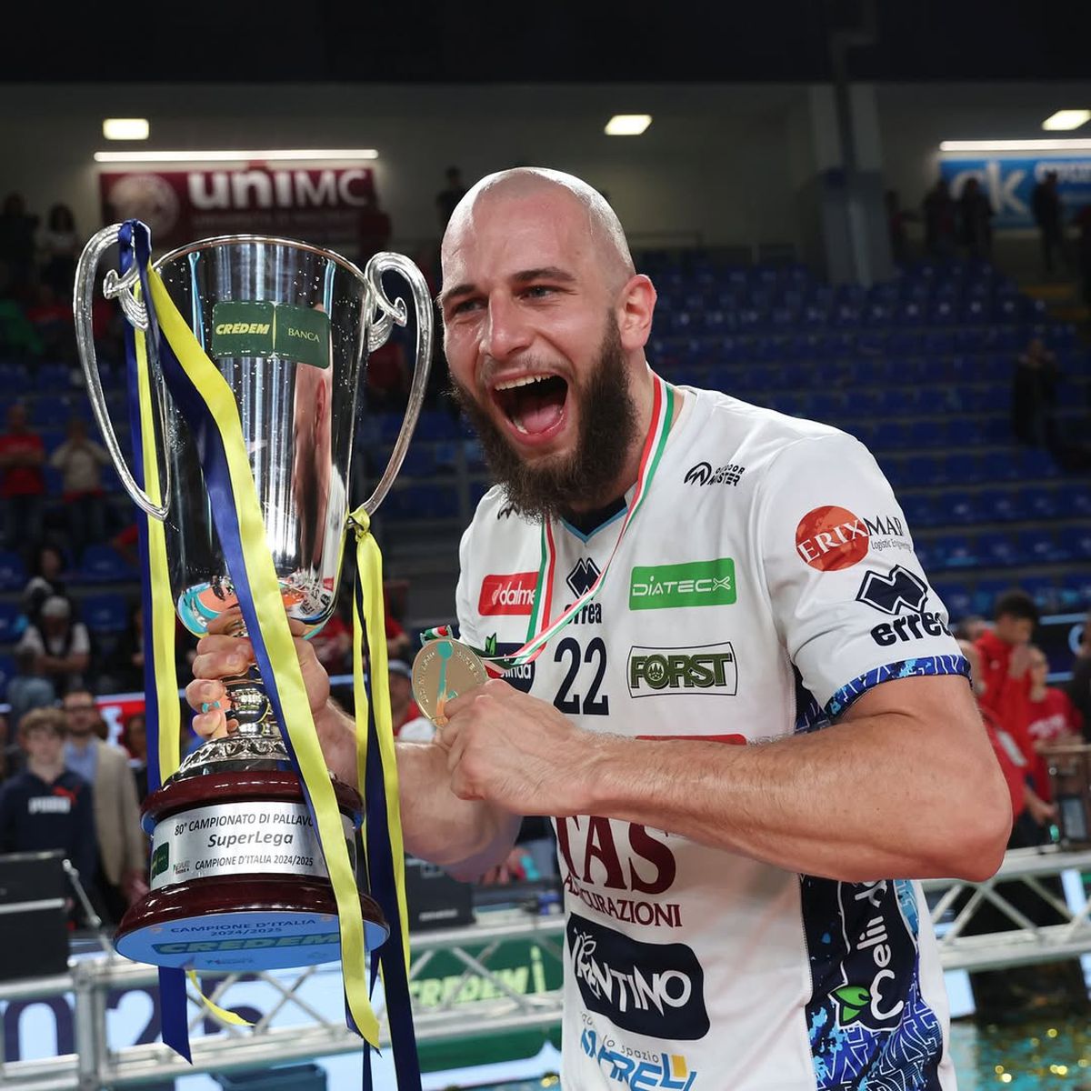 Bela Bartha, campion al Italiei la volei, alături de Trentino! Imagini senzaționale cu jucătorul naționalei, bărbierit de MVP-ul finalei