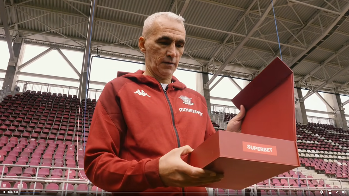 Rapid a lansat un tricou în ediție limitată » Fanii s-au enervat când au văzut cât cere Șucu: „Suntem suporteri de Dorobanți?”