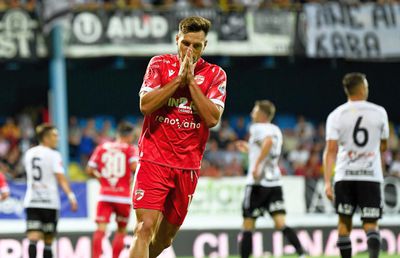 „Nu banii sunt problema” » De ce ezită dinamoviștii să bată palma cu Gigi Becali pentru transferul lui Dennis Politic la FCSB