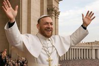 „Surpriză-surpriză, nenorociților!” » Imaginea devenită virală cu câteva minute înainte ca noul papă să iasă la balconul de la Vatican: „Nu respecți religia creștină”