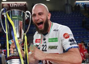 Bela Bartha, campion al Italiei la volei, alături de Trentino! Imagini senzaționale cu jucătorul naționalei, bărbierit de MVP-ul finalei