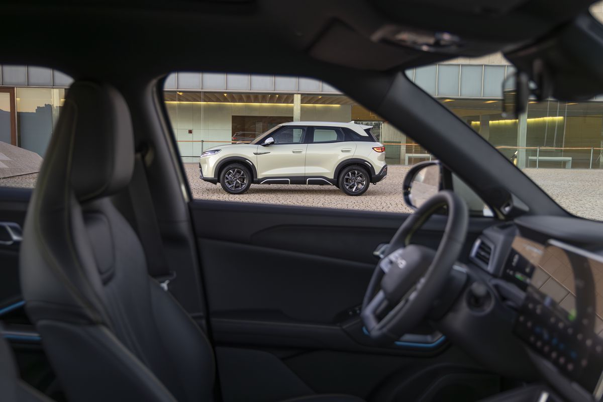 Dacia este amenințată! Chinezii vor să cucerească piața SUV-urilor » Cum arată modelul care amenință vânzările Bigster