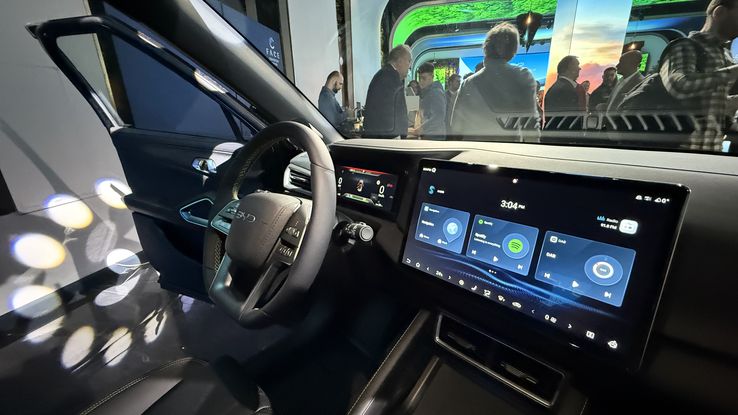 BYD, lider mondial în producția de autovehicule electrice, este de astăzi prezent oficial și în România. Foto: Andrei Crăițoiu (GSP.RO)