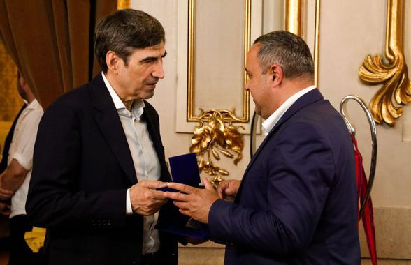 Victor Pițurcă nu mai suportă situația de la Steaua: „Din cauza lor nu se face afacerea!”