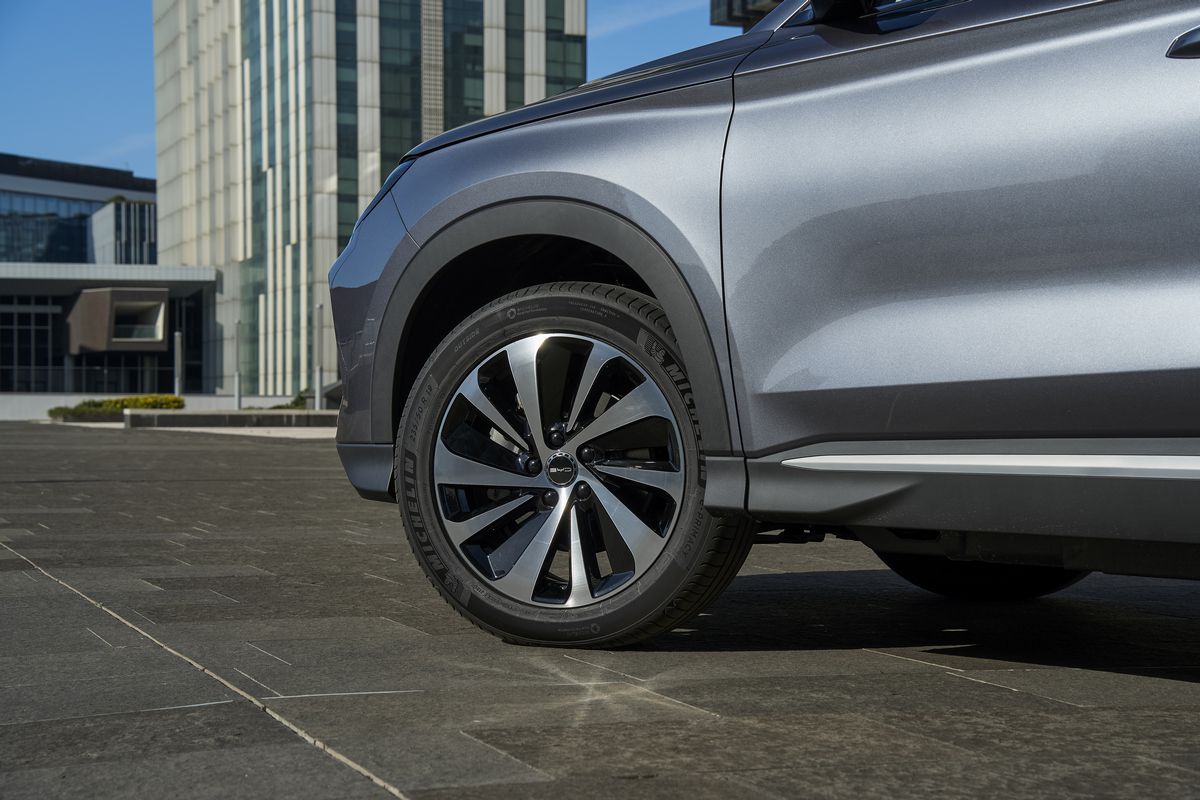 Istorie în Europa: Tesla, depășită pentru prima dată la vânzările de mașini electrice! Cine este noua regină din piața auto