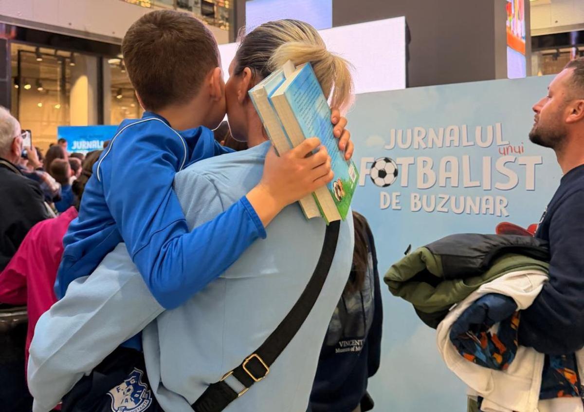 S-a lansat la Constanța al doilea volum din seria „Jurnalul unui fotbalist de buzunar”