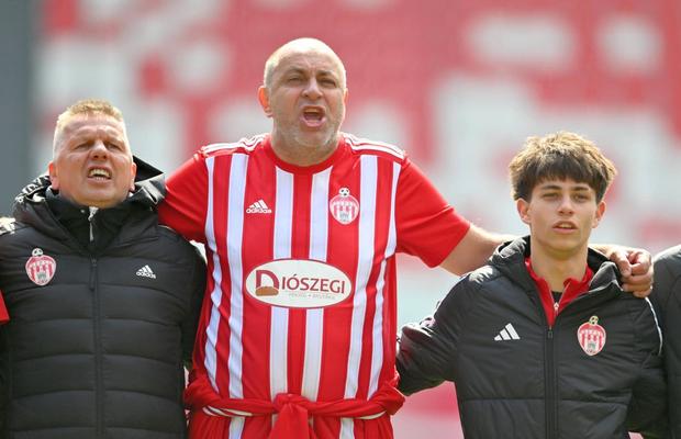 Cum a sărbătorit Sepsi revenirea în Superliga: „I-am chemat pe suporteri la artificii și «mititei»!”