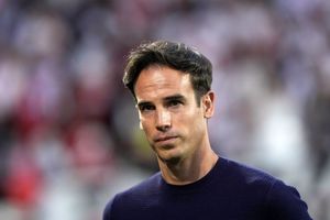 Antrenorul lui Andrei Rațiu promite trofeul Conference League, după calificarea în finală