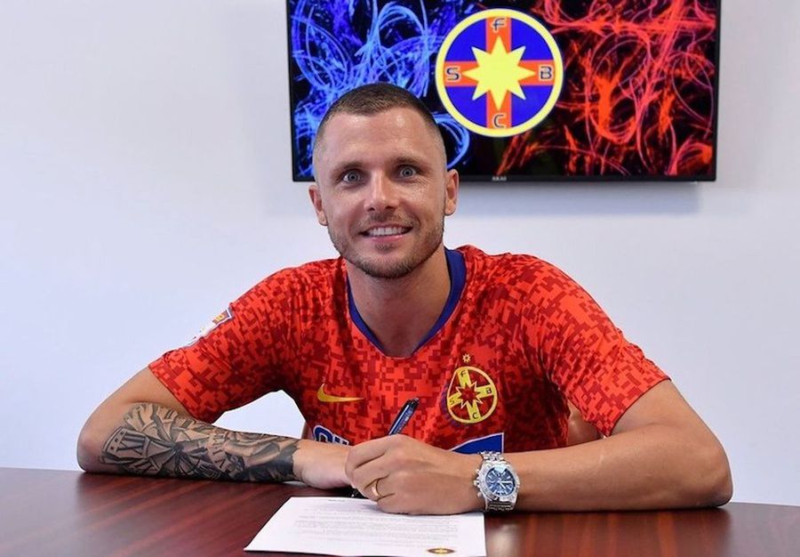Gikiewicz, fericit, la semnarea contractului cu FCSB, pe 31 iulie 2019 FCSB, condamnată la TAS pentru „bullying, intimidare și presiuni psihologice”! Câți bani pierde clubul lui Becali