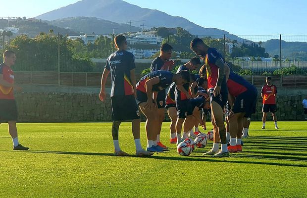 Exercițiu hazliu la antrenamentul „naționalei” olimpice, înaintea duelului cu Australia U23 » Ce a făcut Rădoi