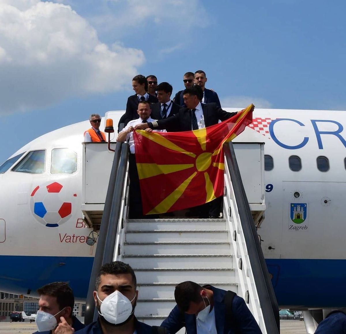Delegația Macedoniei de Nord a aterizat la București » „Naționala” lui Pandev se va pregăti în Ghencea pentru EURO 2020