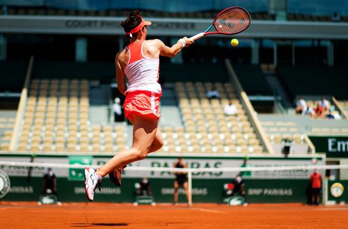 Tamara Zidansek a învins pe spanioloaica Paula Badosa, scor 7-5, 4-6, 8-6 și s-a calificat în semifinale la Roland Garros 2021!