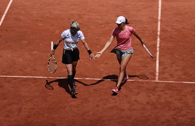 Iga Swiatek continuă parcursul formidabil la Roland Garros 2021 » E în semifinale la dublu și poate da peste Irina Begu