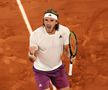 Daniil Medvedev și-a bătut joc de serviciul decisiv al „sfertului” cu Stefanos Tsitsipas » Grecul e în semifinalele Roland Garros 2021!