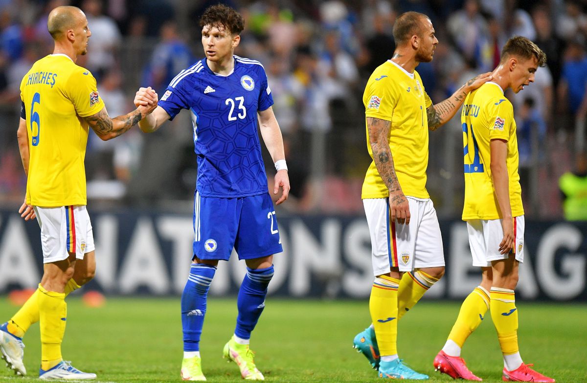 Fostul antrenor de la națională explică problemele României: „Nivelul jucătorilor a scăzut, dar așteptările au rămas la fel de mari” + „Cu Muntenegru, s-au gândit la vacanțe”