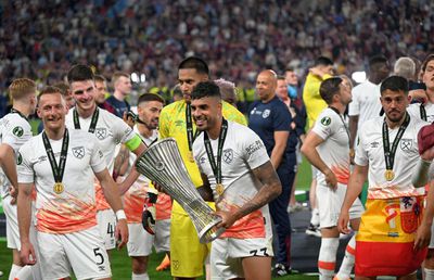 Direct în istorie » Primul fotbalist care cucerește Liga Campionilor, Europa League și Conference League