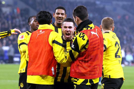 Raphael Guerreiro, în centru // foto: Guliver/gettyimages