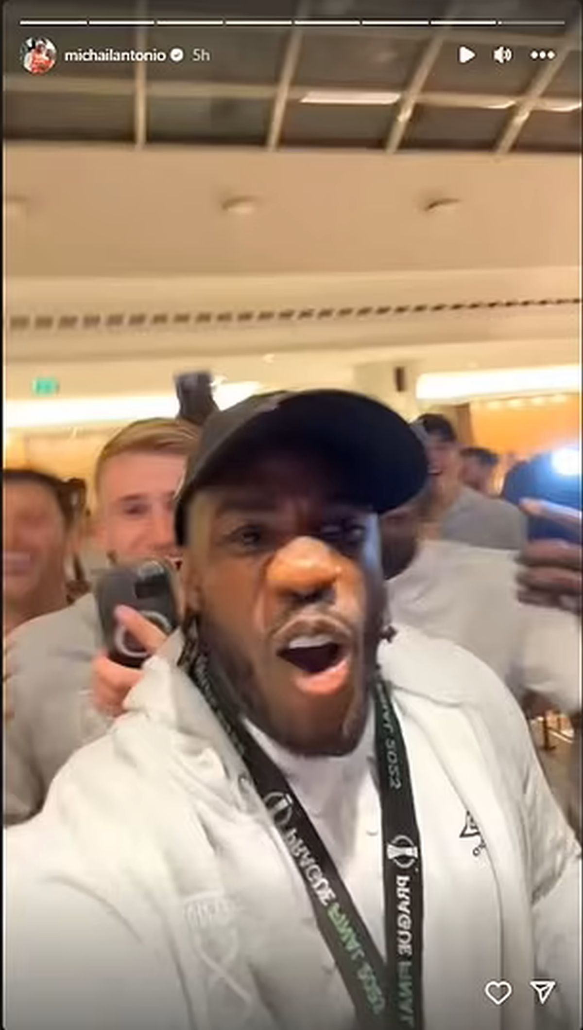 Party în Praga până la 5 dimineața » Cum au sărbătorit fotbaliștii lui West Ham câștigarea trofeului Conference League