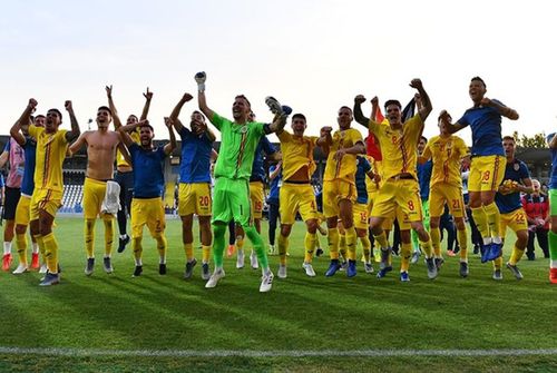 Bucuria „tricolorilor” după victoria memorabilă contra Angliei, scor 4-2, la EURO 2019 Under 21 FOTO: gsp.ro