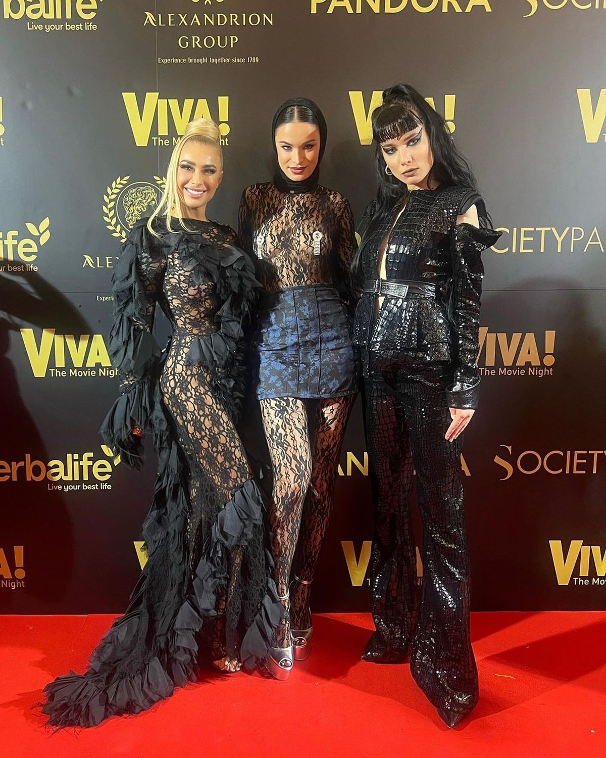 Anamaria Prodan, o nouă apariție extravagantă » Tratament cu aur de 24K: „Sunt foarte fericită”