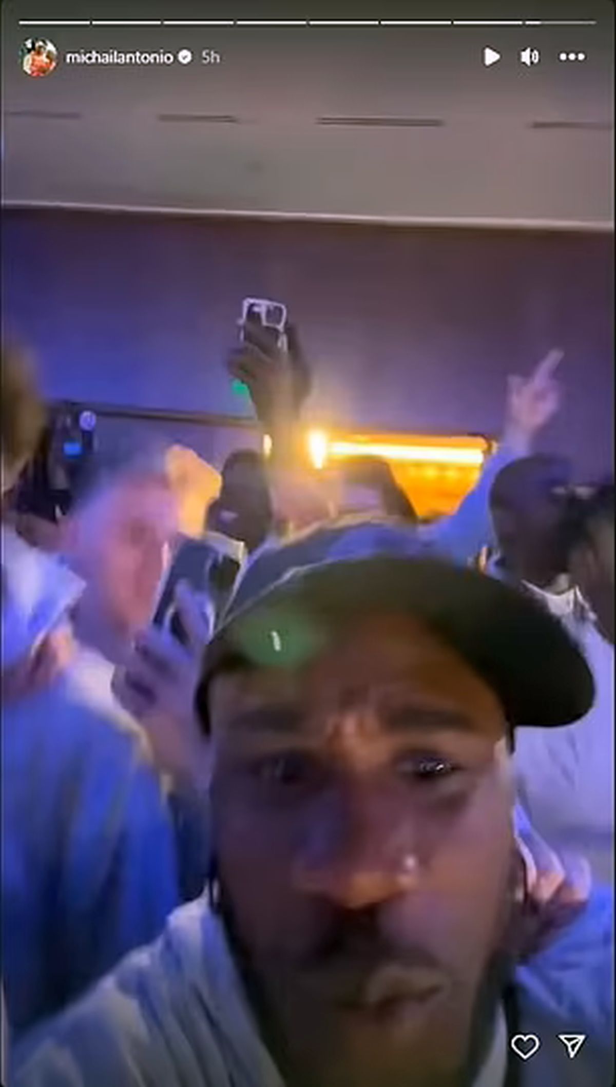 Party în Praga până la 5 dimineața » Cum au sărbătorit fotbaliștii lui West Ham câștigarea trofeului Conference League