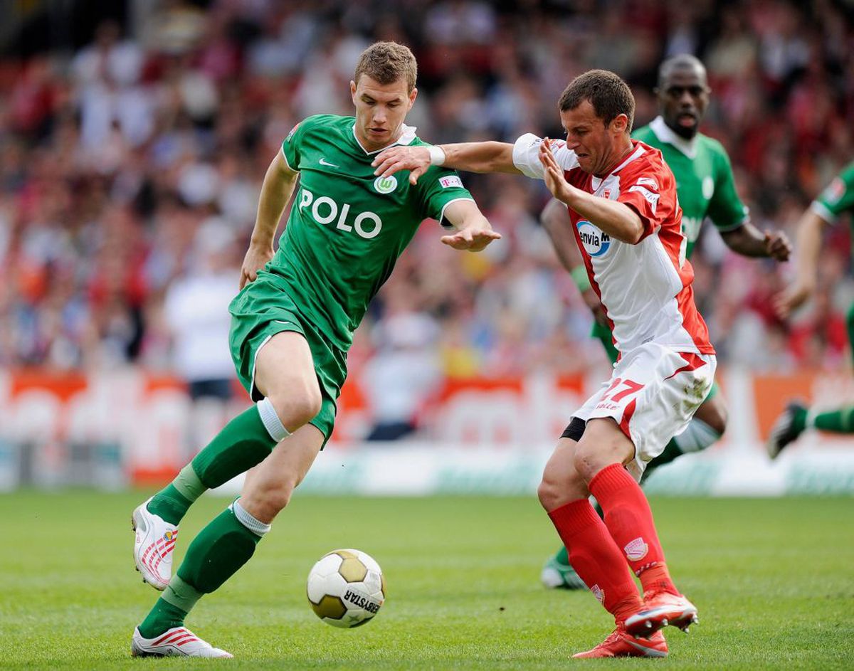 400.000 € și 7 transferuri » Dinamo și-a făcut planul pentru mercato: „Trecem la fapte”