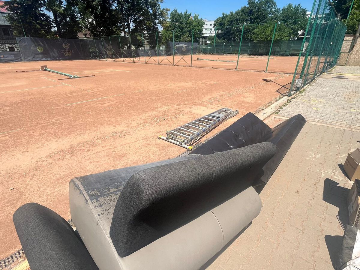 Scandal cu poliție și acuzații grave la baza Voința » Reporterii GSP s-au deplasat la fața locului: „M-au scos cu forța de aici, exact cum mă amenințase Marica!”