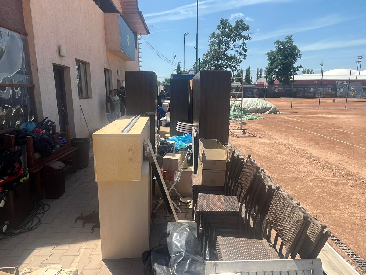 Scandal cu poliție și acuzații grave la baza Voința » Reporterii GSP s-au deplasat la fața locului: „M-au scos cu forța de aici, exact cum mă amenințase Marica!”